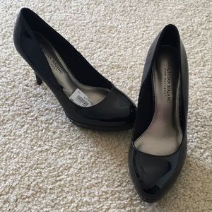 NWT Black heels